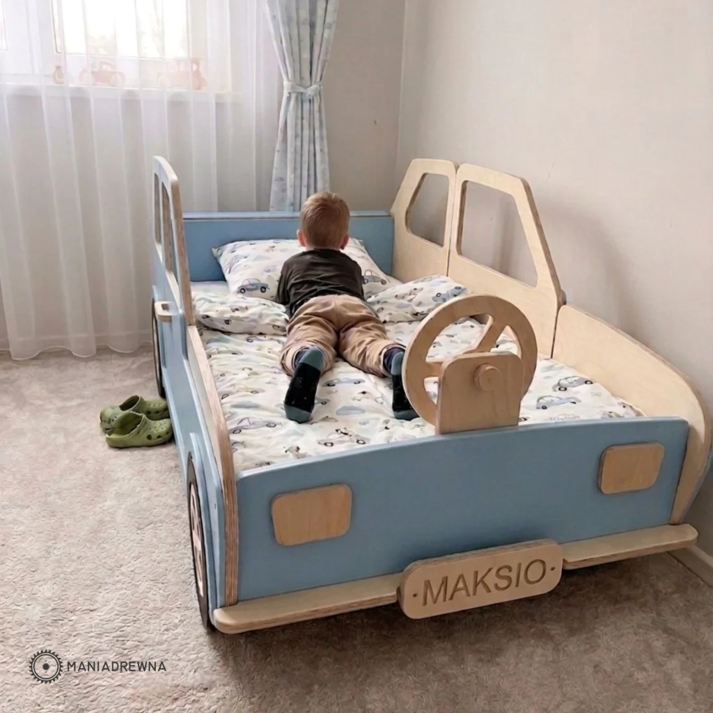 Łóżko dziecięce auto maluch - fot 1